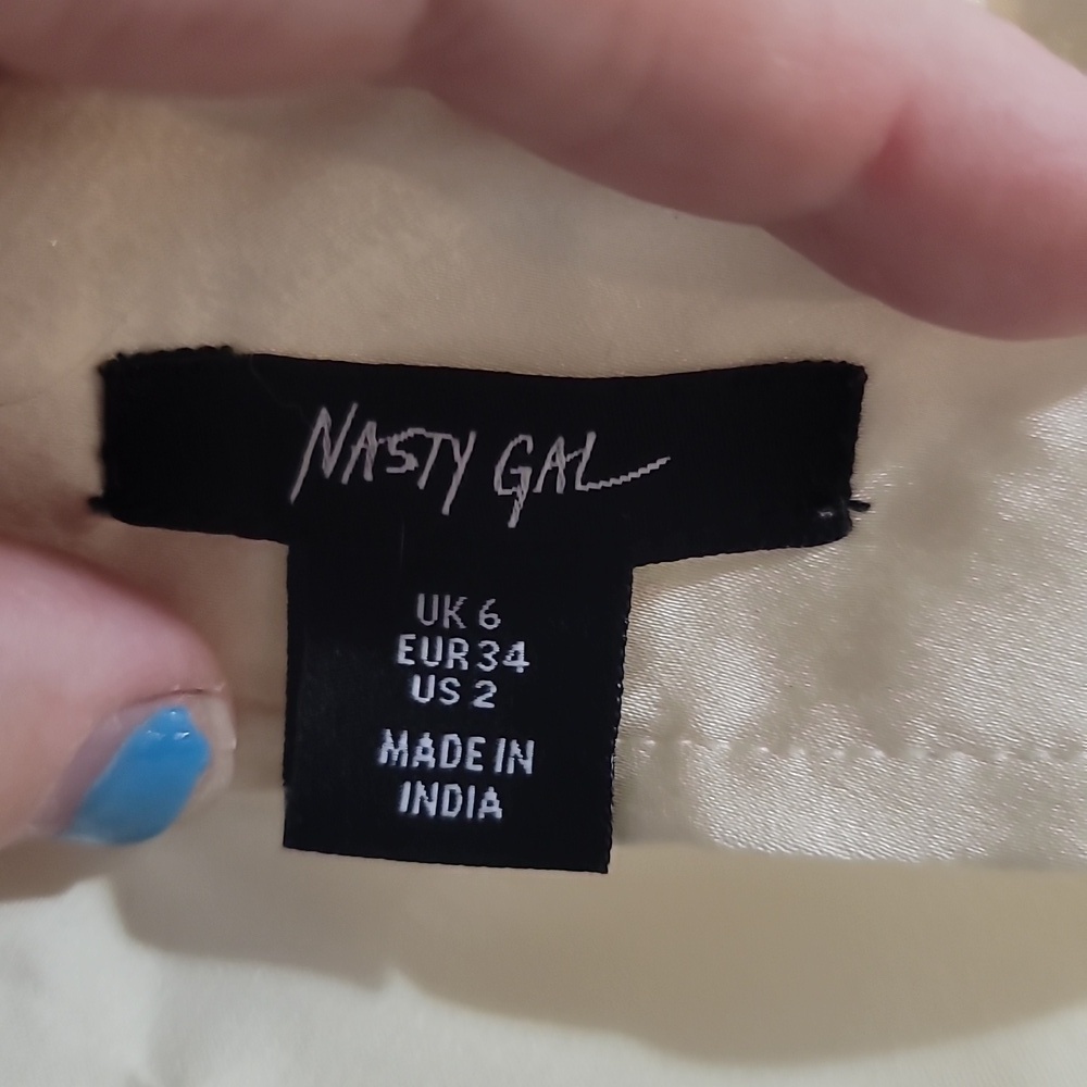 Nasty Gal Cream Satin maxi Skirt w Black Lace applique trim y2k sz 2 - Picture 5 of 6